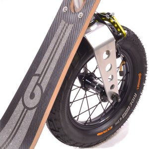 Boardy black carbon kick scooter